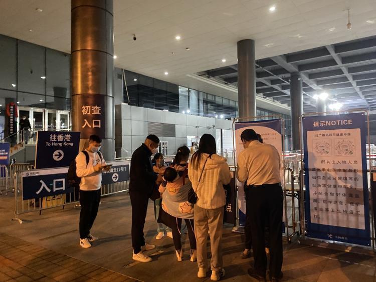 凤凰网三肖必出期期准,凤凰网三肖必出期期准，深度解读与预测分析